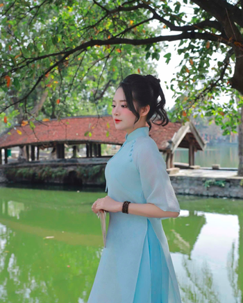 Nữ CEO trẻ Nguyễn Thị Nguyên của trà Nguyệt Lãm khoe nhan sắc tựa hotgirl